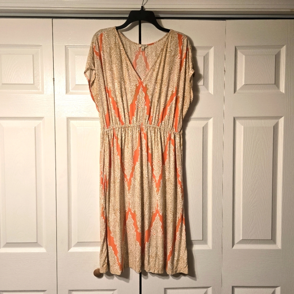 Sonoma Women's V-neck Beige And Orange pattern Rayon Dress size XL
